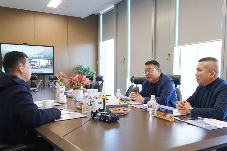 海创携手梅赛德斯奔驰，共绘TIR跨境运输新篇章